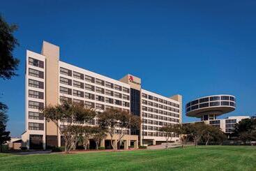 هتل Houston Airport Marriott At George Bush Intercontinental