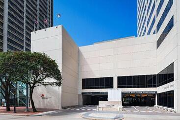 هتل Houston Marriott Medical Center/museum District