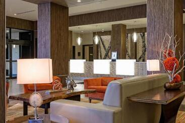 هتل Houston Marriott West Loop By The Galleria