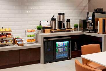 هتل Kansas City Airport Marriott