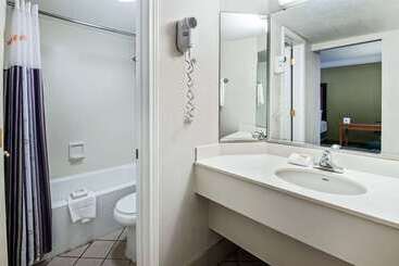 هتل La Quinta Inn By Wyndham Amarillo Midcity