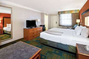هتل La Quinta Inn By Wyndham Amarillo Midcity