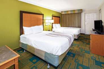 هتل La Quinta Inn By Wyndham Amarillo Midcity