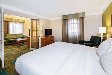 هتل La Quinta Inn By Wyndham Amarillo Midcity