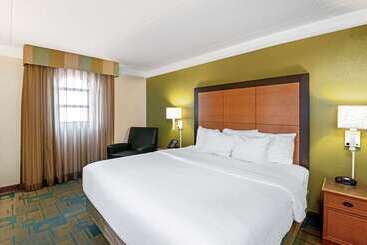 هتل La Quinta Inn By Wyndham Amarillo Midcity