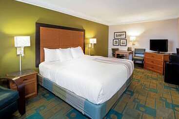 هتل La Quinta Inn By Wyndham Amarillo Midcity