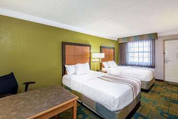 هتل La Quinta Inn By Wyndham Amarillo Midcity