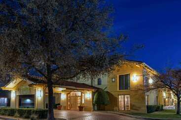 هتل La Quinta Inn By Wyndham Amarillo Midcity