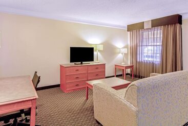 هتل La Quinta Inn By Wyndham And Conference Center San Angelo