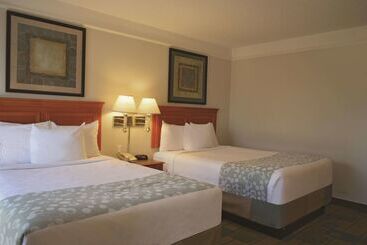 هتل La Quinta Inn By Wyndham Austin Oltorf