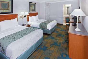 هتل La Quinta Inn By Wyndham Austin Oltorf