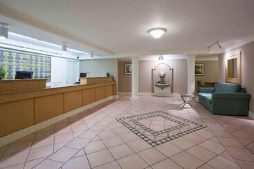 هتل La Quinta Inn By Wyndham Cheyenne