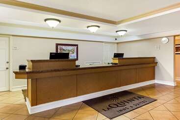 هتل La Quinta Inn By Wyndham College Station