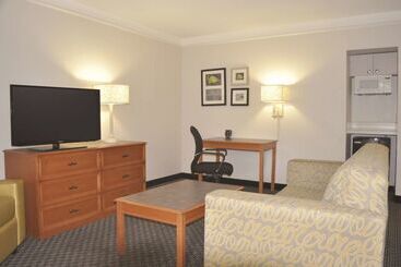هتل La Quinta Inn By Wyndham Dallas Uptown