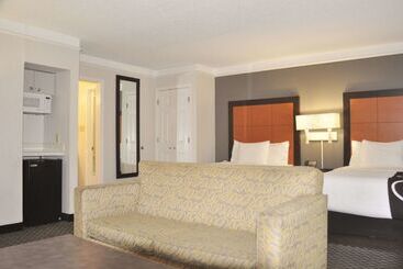هتل La Quinta Inn By Wyndham Dallas Uptown