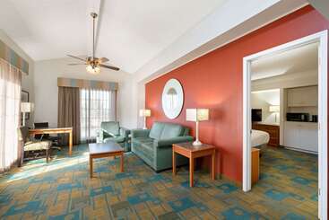 هتل La Quinta Inn By Wyndham Phoenix Sky Harbor Airport