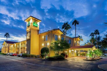 هتل La Quinta Inn By Wyndham Phoenix Sky Harbor Airport