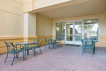 هتل La Quinta By Wyndham Dfw Airport South / Irving
