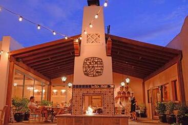 בית מלון כפרי Lodge On The Desert