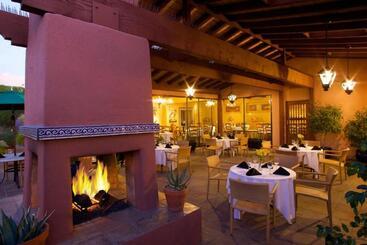 בית מלון כפרי Lodge On The Desert