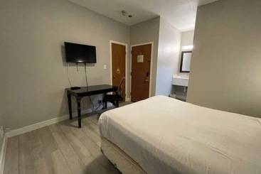 هتل Marina Inn