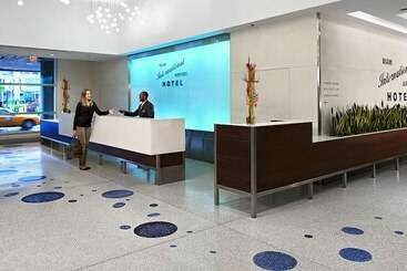 هتل Miami International Airport