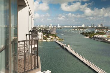 هتل Miami Marriott Biscayne Bay