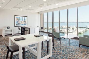 هتل Miami Marriott Biscayne Bay