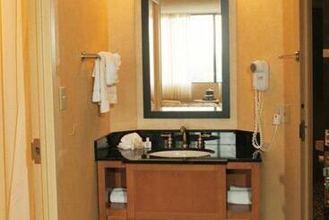 هتل Millennium Maxwell House Nashville