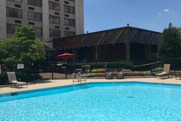 هتل Millennium Maxwell House Nashville
