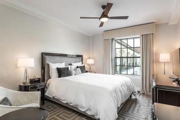هتل Montecito Inn