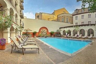 هتل Omni La Mansion Del Rio