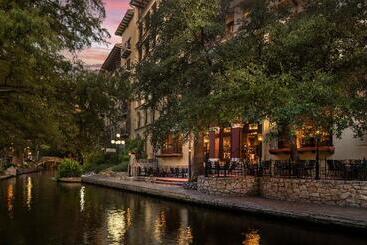 هتل Omni La Mansion Del Rio