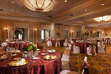 هتل Omni La Mansion Del Rio