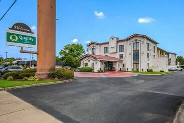هتل Quality Inn