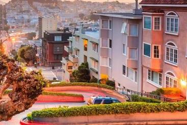 هتل San Francisco Marriott Fisherman's Wharf