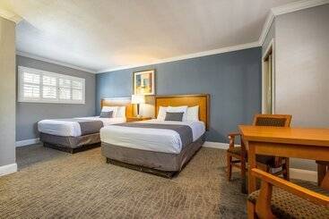 هتل Soma Park Inn