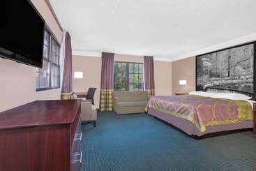 هتل Super 8 By Wyndham Austell/six Flags