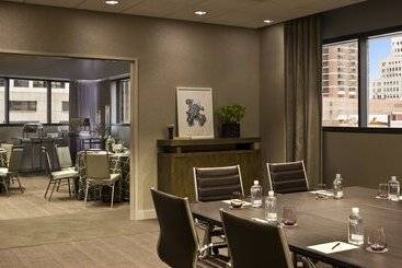 هتل Thompson Chicago, By Hyatt