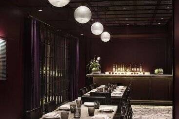 هتل Thompson Chicago, By Hyatt