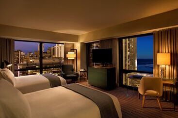 هتل Thompson Chicago, By Hyatt