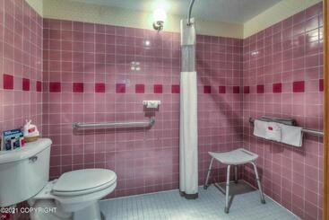 هتل Travelodge By Wyndham Juneau