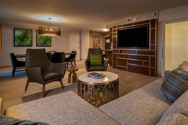 هتل Wichita Marriott