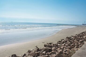 هتل Wingate By Wyndham Galveston East Beach