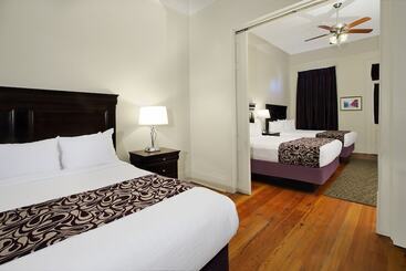 Lamothe House Hotel A French Quarter Guest Houses Property