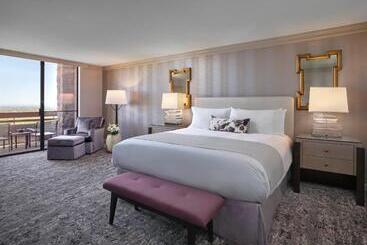 Loews Ventana Canyon Resort