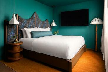 Mayfair House Hotel & Garden