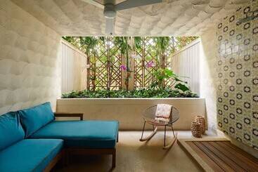 Mayfair House Hotel & Garden