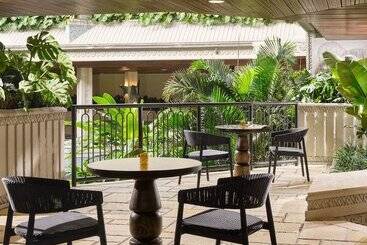 Mayfair House Hotel & Garden