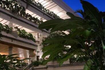 Mayfair House Hotel & Garden
